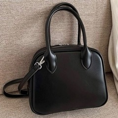 シンプル　ハンドバッグ