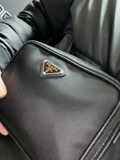 PRADAショルダーバッグ