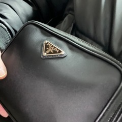 PRADAショルダーバッグ