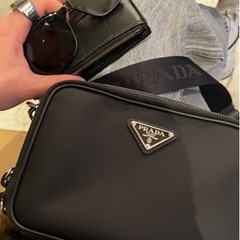 PRADAショルダーバッグの画像
