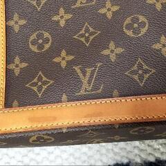 LOUISVUITTON　ルイヴィトン　ショルダーバックの画像