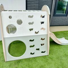 子供用の遊具　滑り台　うんてい　ボルダリング　ブランコの画像
