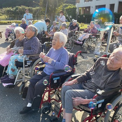 子育て世代必見！週2日～OK！柔軟なシフトで働きやすい！介護スタッフ