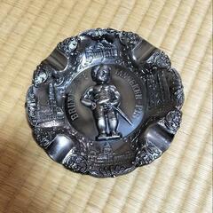 小便小僧の灰皿