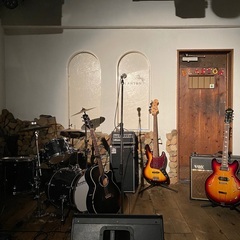 弾き語り、バンド、各楽器のプレイヤー、DJなどあらゆるミュージシ...