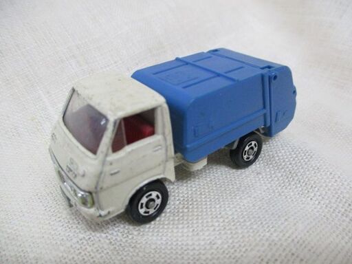 Σ126 ミニカー TOMICA TOMY ISUZU ELF トミカ いすゞ エルフ 清掃車 ごみ収集車 パッカー車 トラック 日本製 NO.35.36.37 1/67