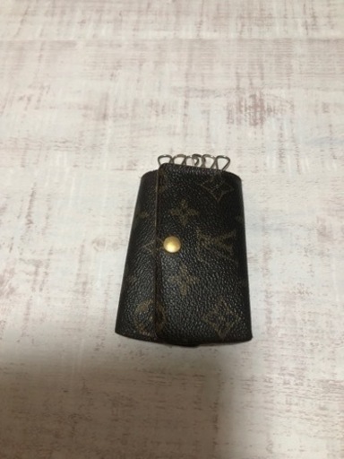 【LOUIS VUITTON キーケース】