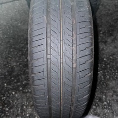 車のパーツ タイヤ、ホイール