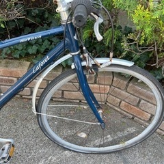 自転車 クロスバイクの画像