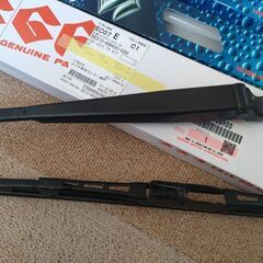 【未使用&中古】スズキDA64エブリイ&キャリー フロントワイパー (2本セット)の画像