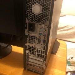 HP Z210 デスクトップパソコンの画像