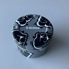 【最終値下げ希少！】G-SHOCK DW-5000SS-1JR 購入時付属の 缶、紙箱 (ストリート スピリット)の画像