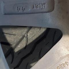 車のパーツ タイヤ、ホイールの画像