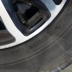 車のパーツ タイヤ、ホイールの画像