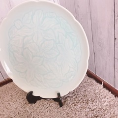 1033 美品　有田焼　其泉窯　青白磁花彫　大皿　プレート　盛り皿　生活雑貨 家庭用品 ガーデニングの画像