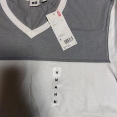 横須賀🆗￥1980の品ユニクロのメンズＴシャツの画像