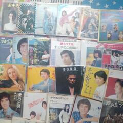 レコード沢山　昭和の画像