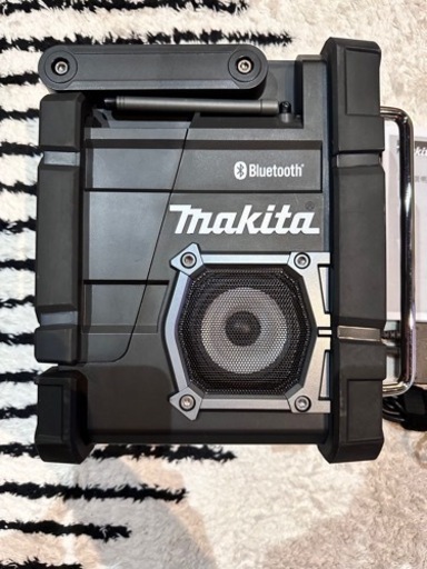 makita マキタ 充電機能付ラジオ MR300 防災