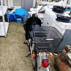 ホンダカブ原付バイク の画像