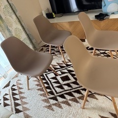家具 椅子 ダイニングチェアの画像