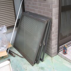 アルミサッシ（窓の引き戸）の画像