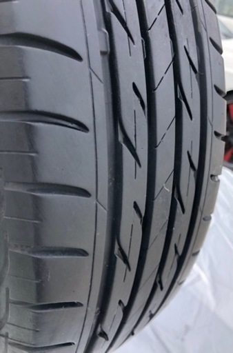 車のパーツ タイヤ、ホイール