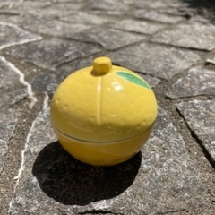 陶器　蓋付き　小物　入れ物　レモン　ボンボニエール　小物入れ　ふ...