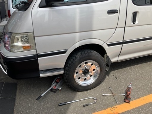 ハイエース200系100系タイヤホイールセット