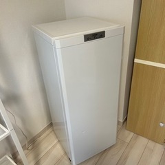 三菱ノンフロン冷凍庫 MF-U12G-W 2022製ホワイト C1334