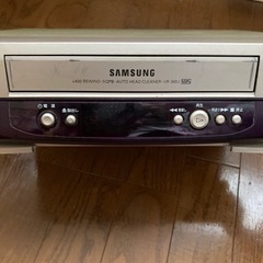 VHSビデオデッキ　の画像