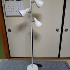 早い者勝ち！電球型スタンド