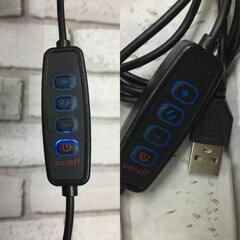 LEDリングライトスマホスタンド 3COINS(スリーコインズ)自撮り/配信/メイクライトなどの画像