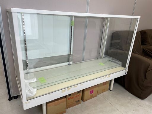 ガラスショーケース　幅120cm・高さ91cm・奥行45cm