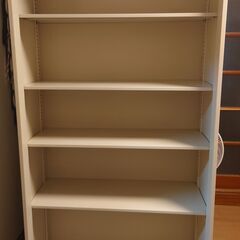 【直接引き取りでお願いします！】オフィス家具　スチールデスク（2台）、引き出し、棚、椅子（2脚）の画像