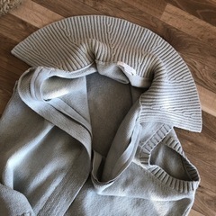 COS  厚手　ハーフジップアップ　キーニットベストの画像