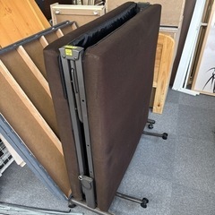 折りたたみベットの画像