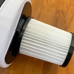 ほぼ新品　サイクロン式掃除機　ハンディとしても利用可の画像