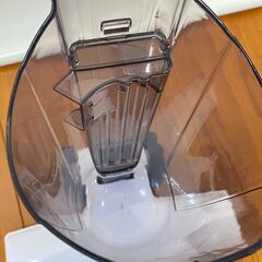 ほぼ新品　サイクロン式掃除機　ハンディとしても利用可の画像