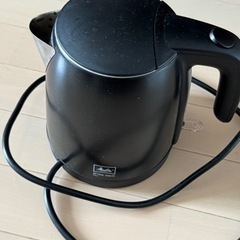 家具 ベッド シングルベッド&電気ケトルの画像