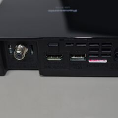 中古良品 Panasonic パナソニック VIERAプライベートビエラ 10型防水型ポータブルテレビ UN-E11S UN-10L11D 動作確認済みの画像