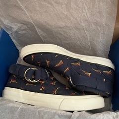 靴　スニーカー　UBIQ