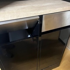 分別ゴミ箱が隠せる棚(ゴミ箱&コマ付き)の画像