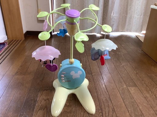 ディズニーキャラクターメロディいっぱい、やわらかガラガラメリープレミアム