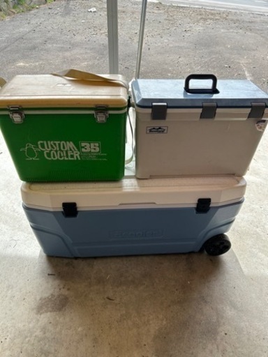 クーラーボックス