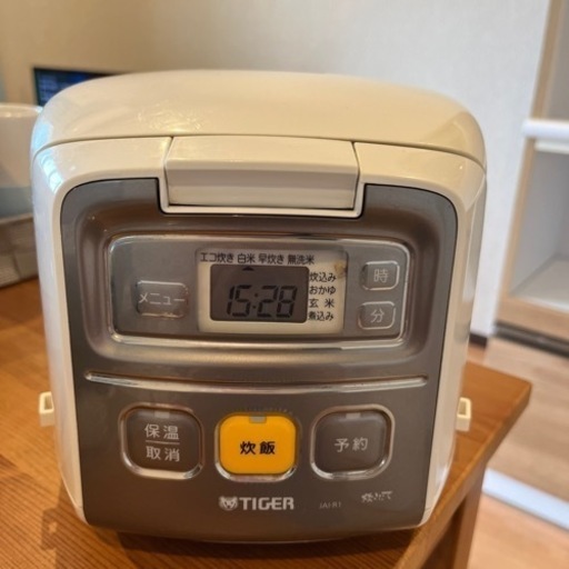2018年製タイガー炊飯器（3合）