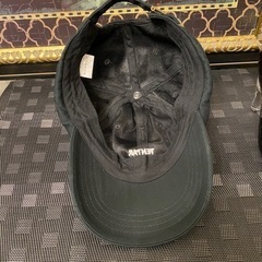 黒 キャップ 帽子の画像