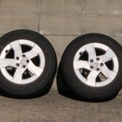 取り引き中
車のパーツ タイヤ、ホイール