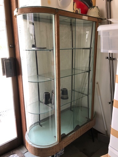 お洒落な飾り棚　　飾り棚 横幅　1m83cm  縦　　1m40cm 周り      220m