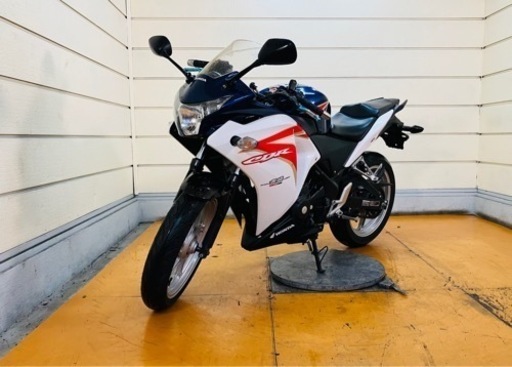 17888 km  CBR250R ホンダ　MC41 中型★ 始動動画あり