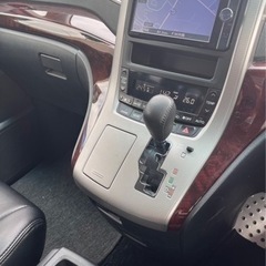 ヴェルファイア80万の画像
